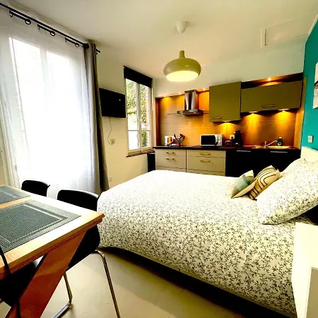 Résidence Adam à Part Apartamento *