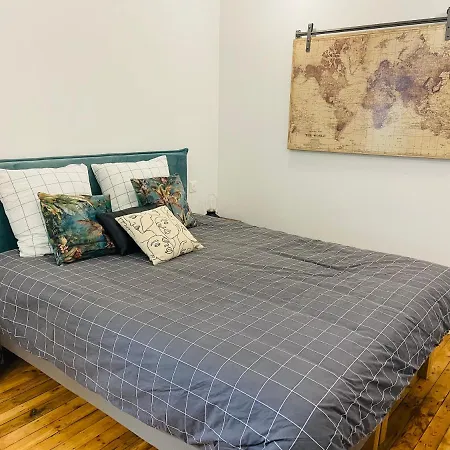 Apartment Adam A Part